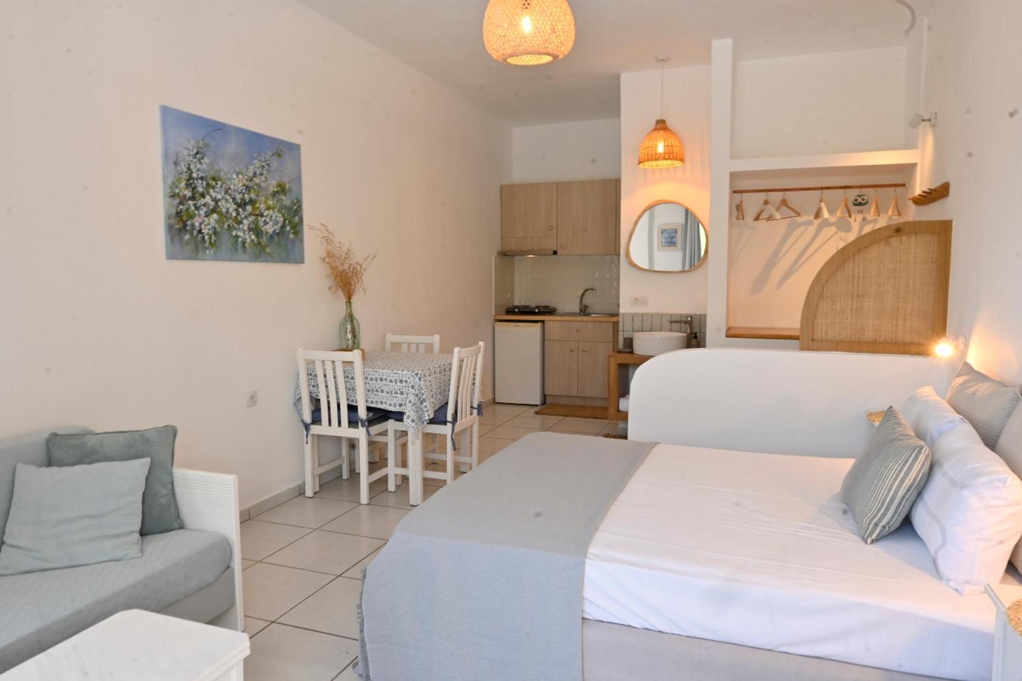 Marika Studios & Apartments Джорджополис Екстериор снимка
